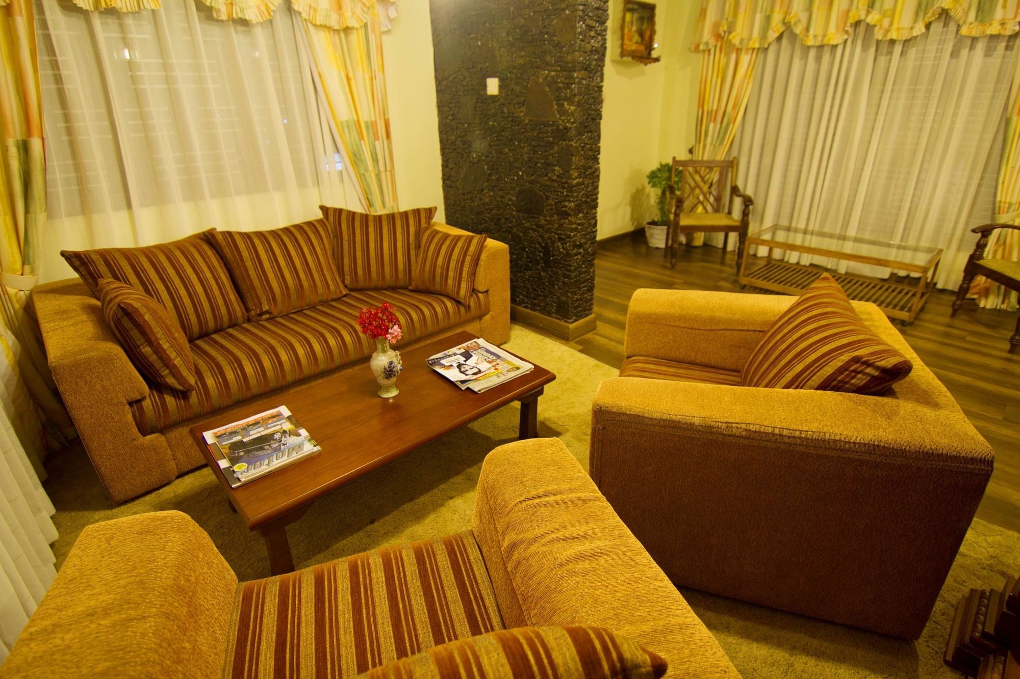 Serene Bungalow นูวาราเอลิยา ภายนอก รูปภาพ
